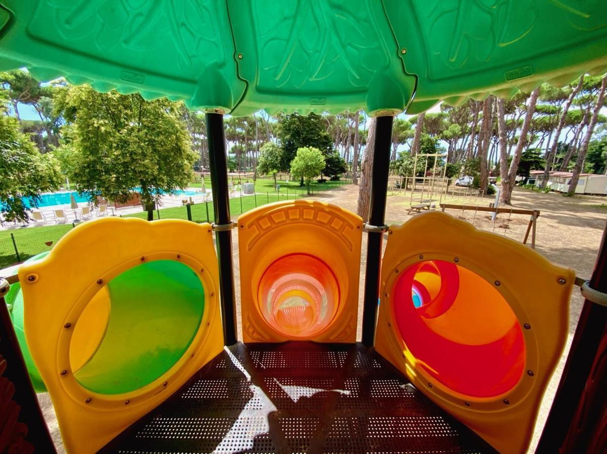 Isola Verde Camping Village Нетуно Екстериор снимка
