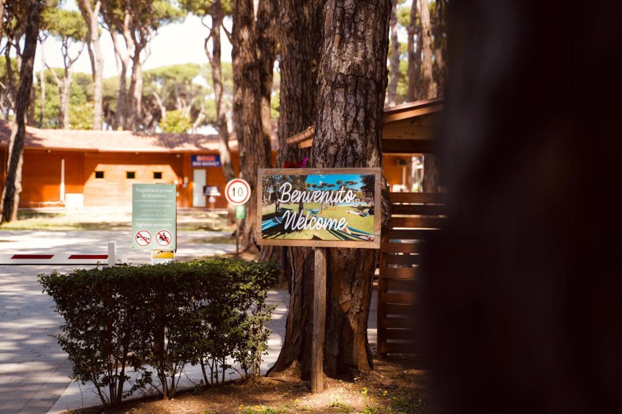 Isola Verde Camping Village Нетуно Екстериор снимка