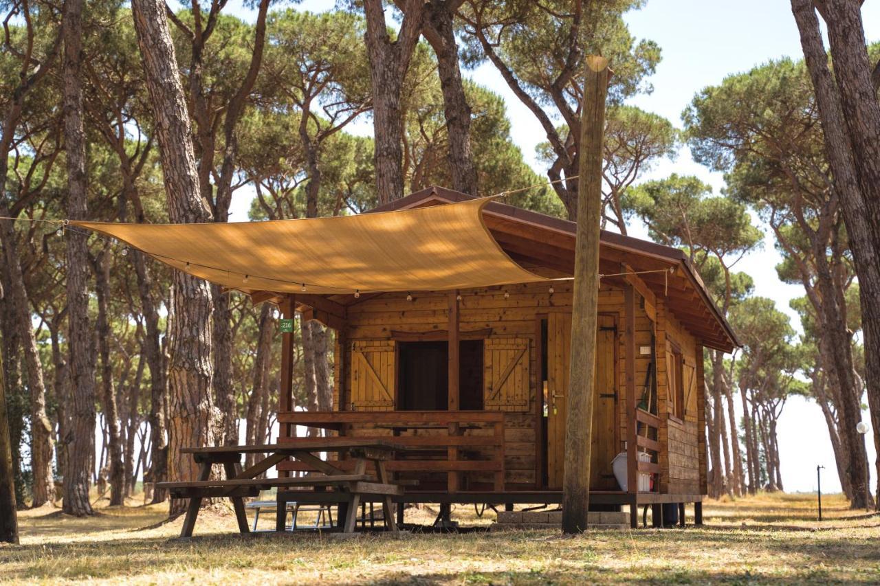 Isola Verde Camping Village Нетуно Екстериор снимка