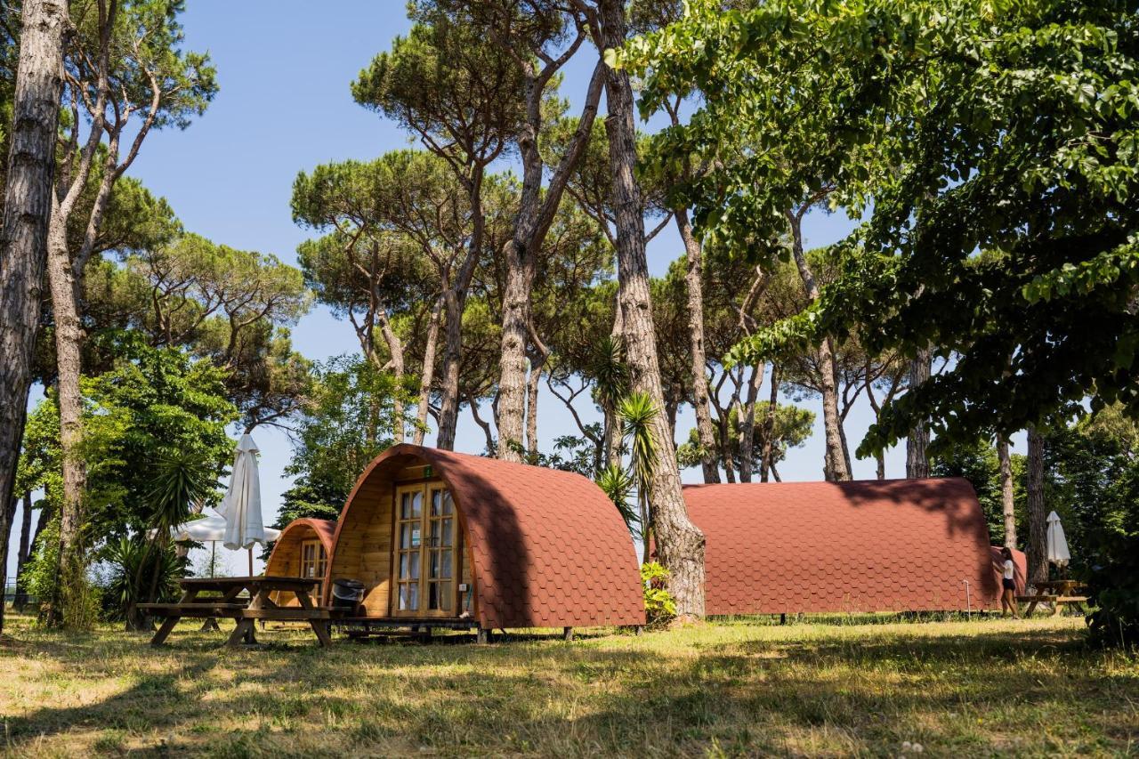 Isola Verde Camping Village Нетуно Екстериор снимка