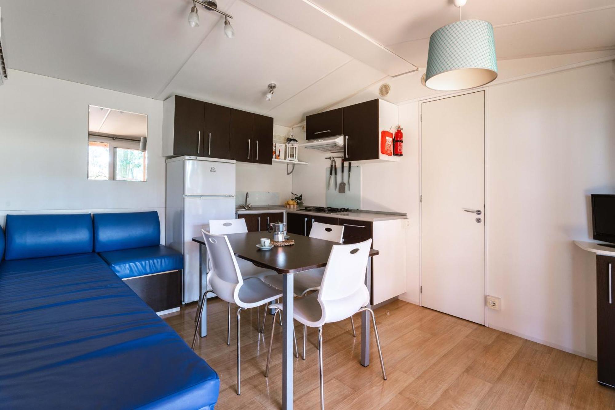 Isola Verde Camping Village Нетуно Стая снимка